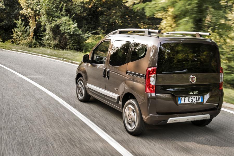  Fiat Qubo Trekking 2016 года  (фото 3 из 16)